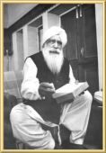Kirpal Singh – Distributing Parshad
