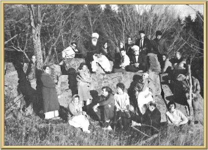 The Father with His children at Kirpal Ashram in Calais, Vermont, 12 October, 1963.
