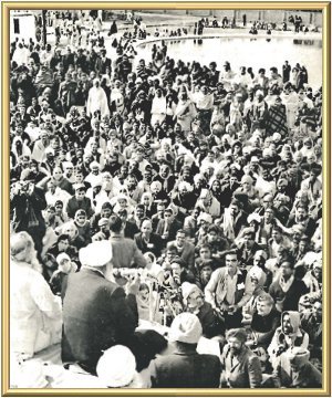 A partial view of the crowd at the morning Satsang on Master’s Birthday, 6th February, 1972, by the side of the pool – or Mansarovar – at Manav Kendra.