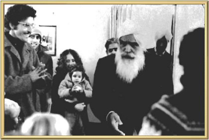 Kirpal Singh with disciples